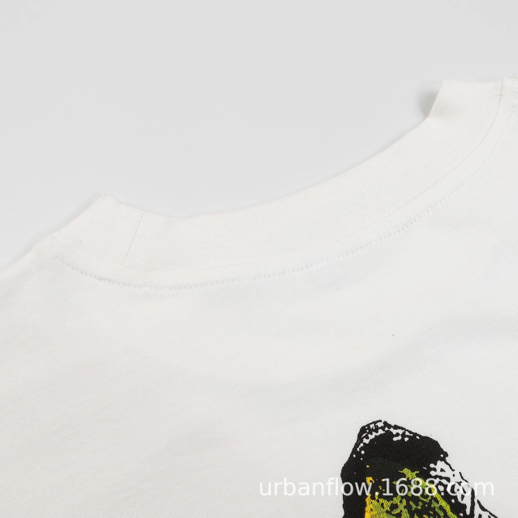 Design Bornstar CD Graphic Cropped T-Shirt White T-Shirts - 15