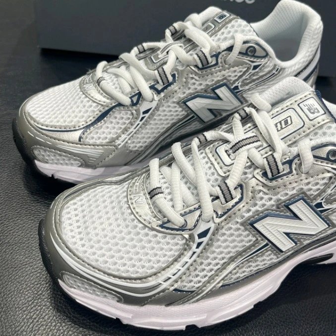 New Balance Sneakers 740 Mesh image 4