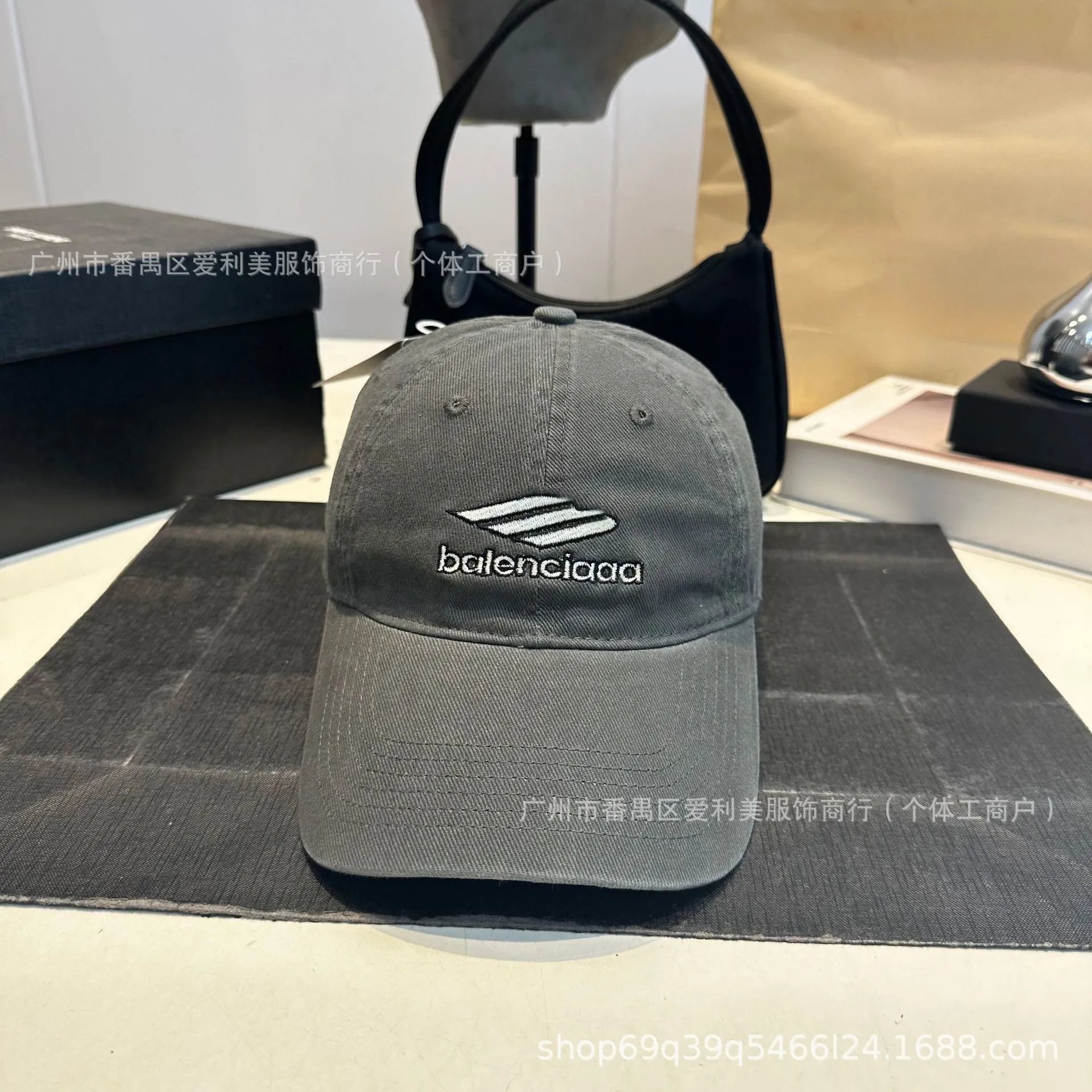 Balenciaga Logo Embroidered Beige Baseball Cap - 8