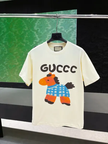 Gucci Horse Print Graphic T-Shirt Cream - 1