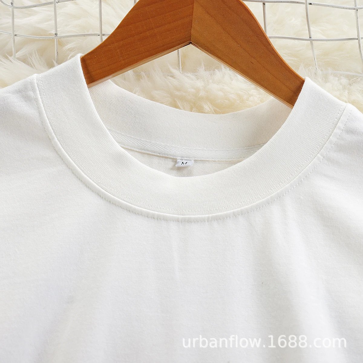 Design Bornstar CD Graphic Cropped T-Shirt White T-Shirts - 22