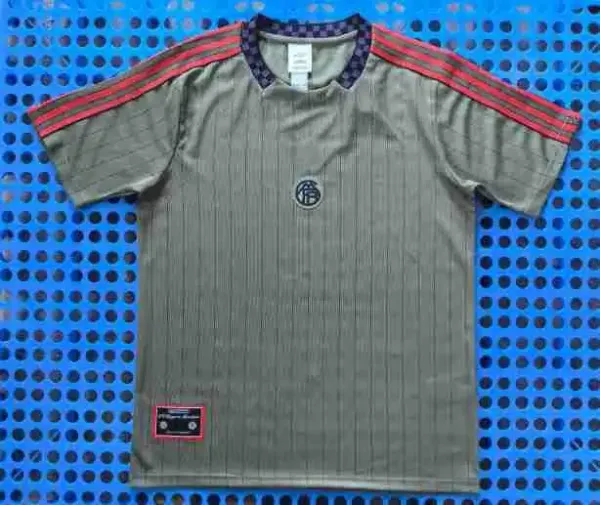 Real Madrid 1997-98 Away Jersey Gray with Red Stripes - 1