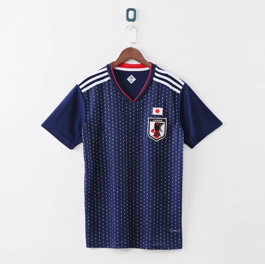 Design Spain National Team Retro Jersey Red / Navy Jersey - 14