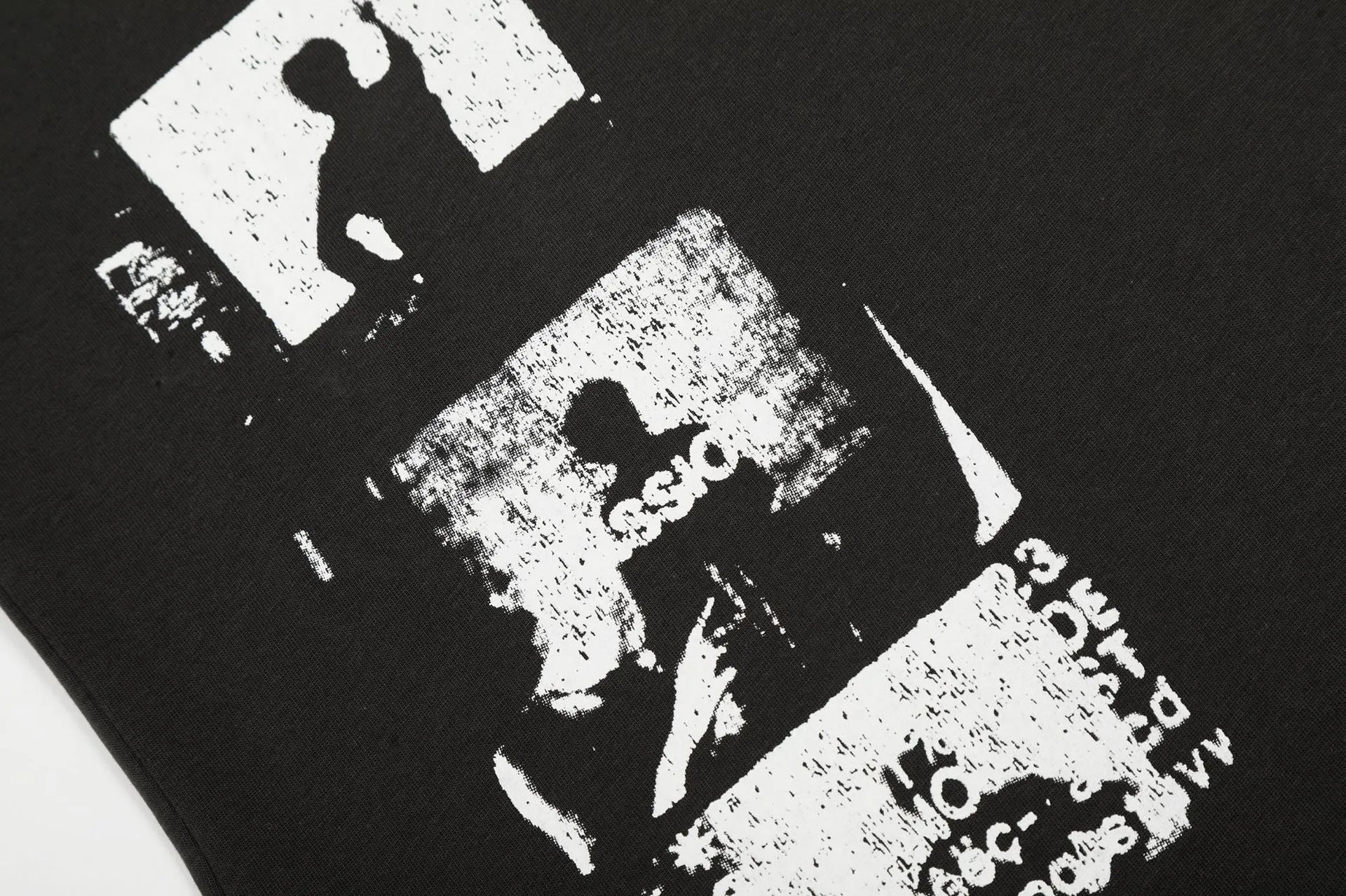 Design Long Sleeve Graphic Tee Black T-Shirts - 11