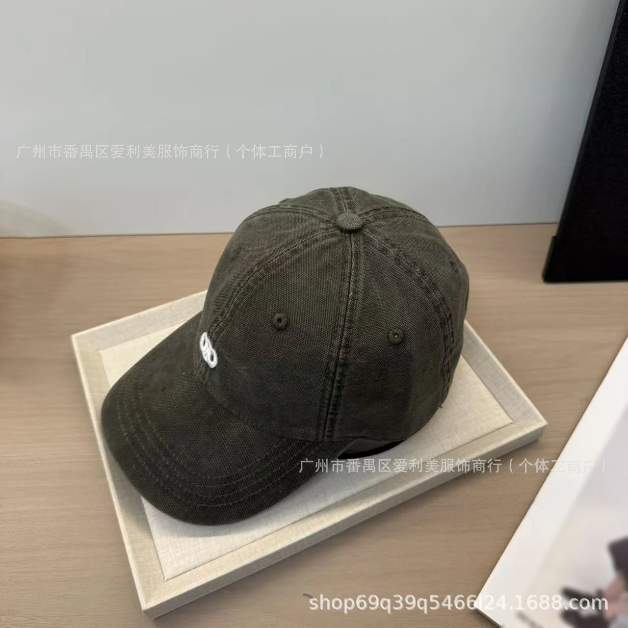 Design Minimalist Double-O Embroidered Black Baseball Cap - 16