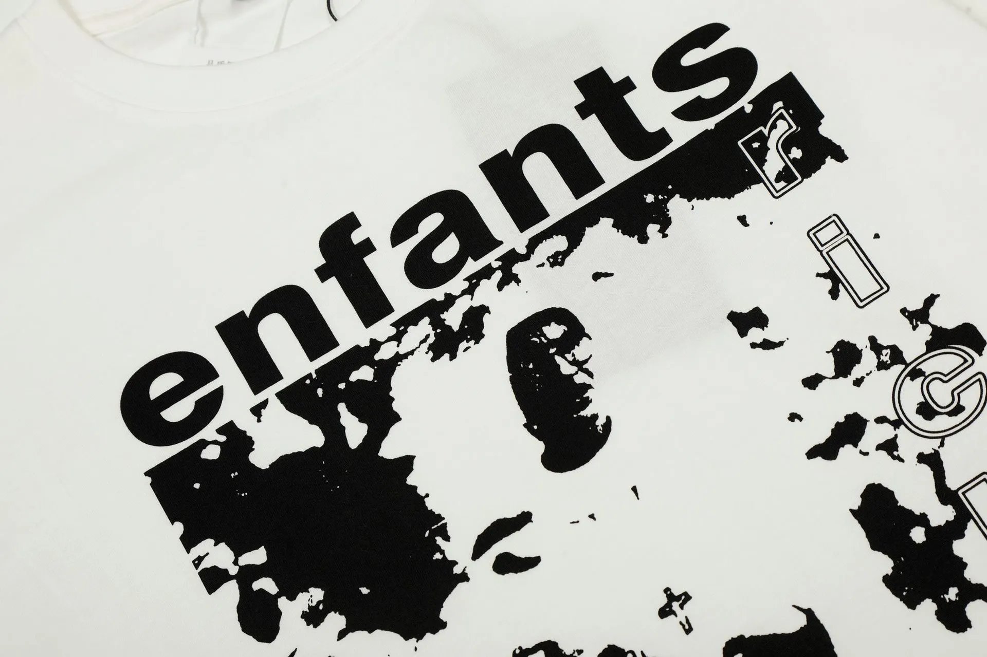 Design Long Sleeve Graphic Tee Black T-Shirts - 3