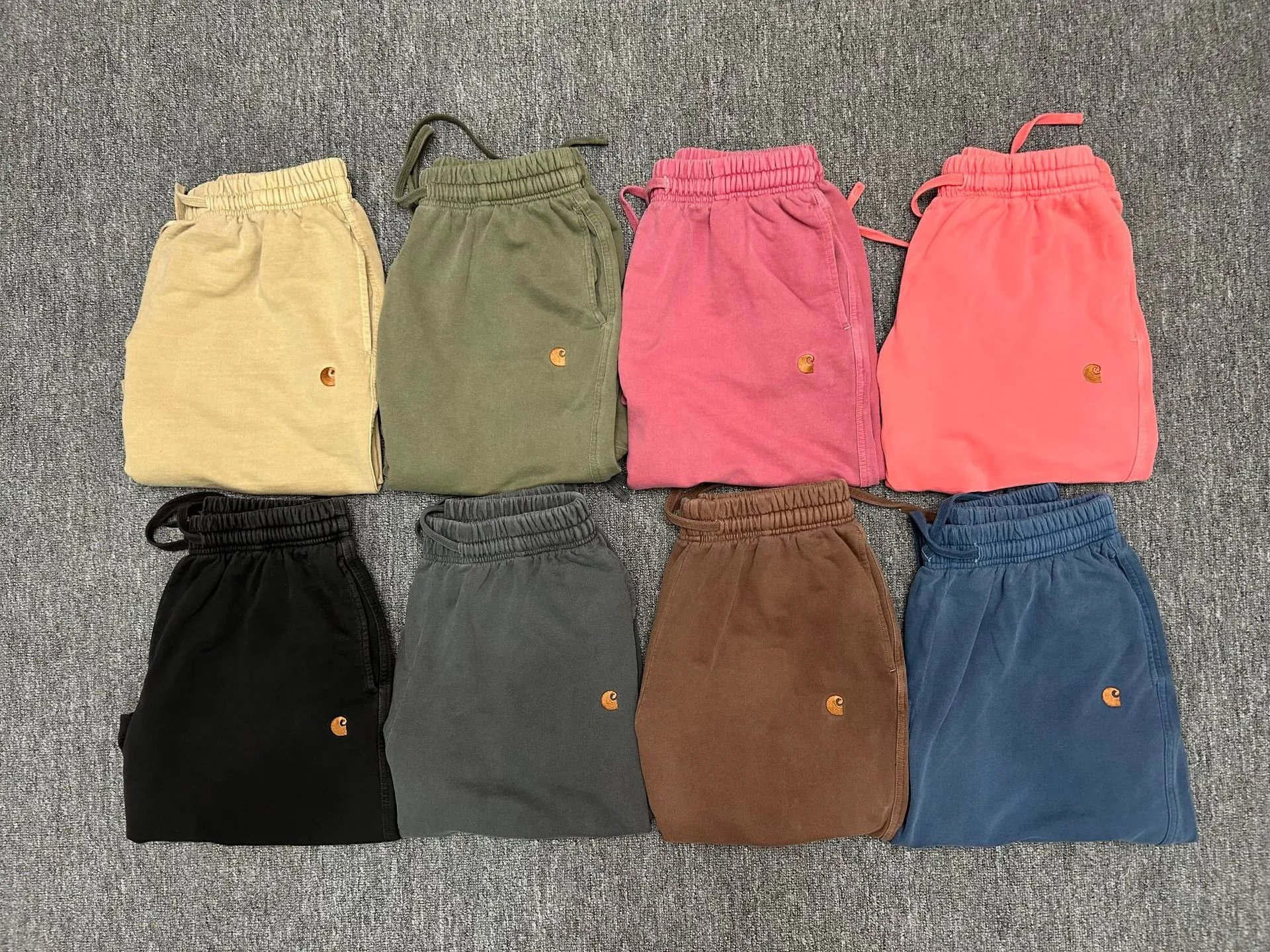 Carhartt Work In Progress Carhartt WIP Sweat Shorts Army Green Shorts - 2