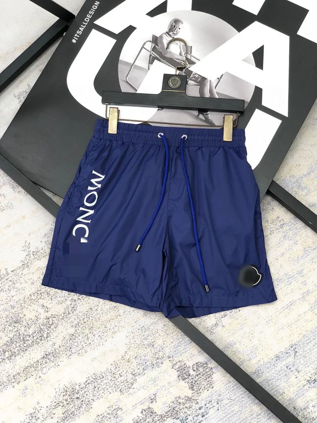 Moncler Shorts M241 drawstring logo product detail image 3