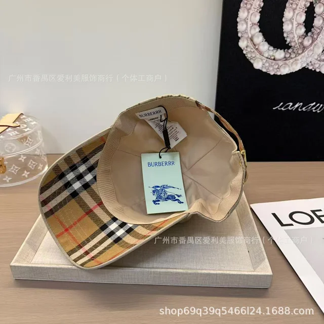 Burberry Hats Embroidered Equestrian Knight Baseball Cap product detail image 12