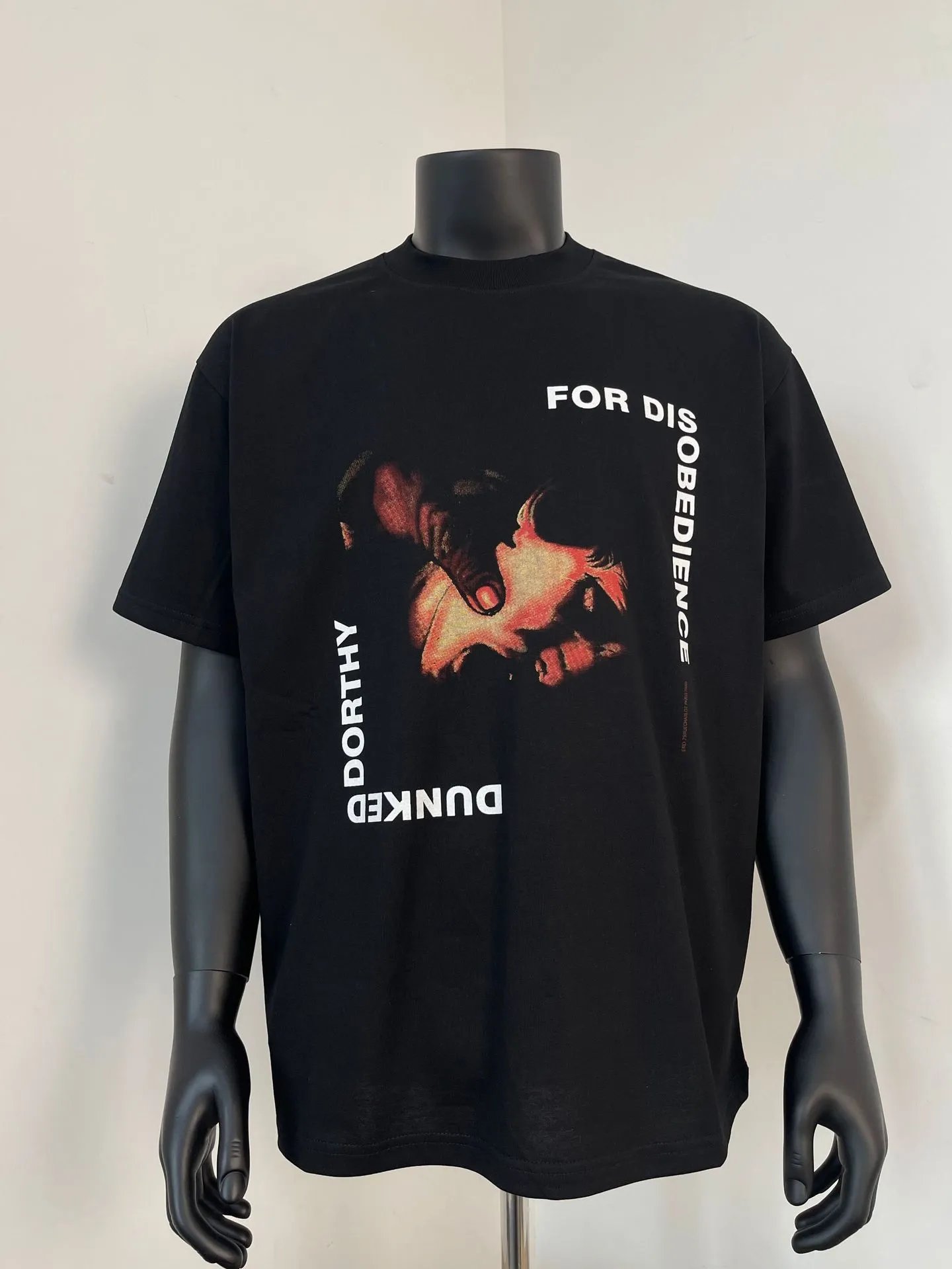 Design Ideology Material T-Shirt Black - 10