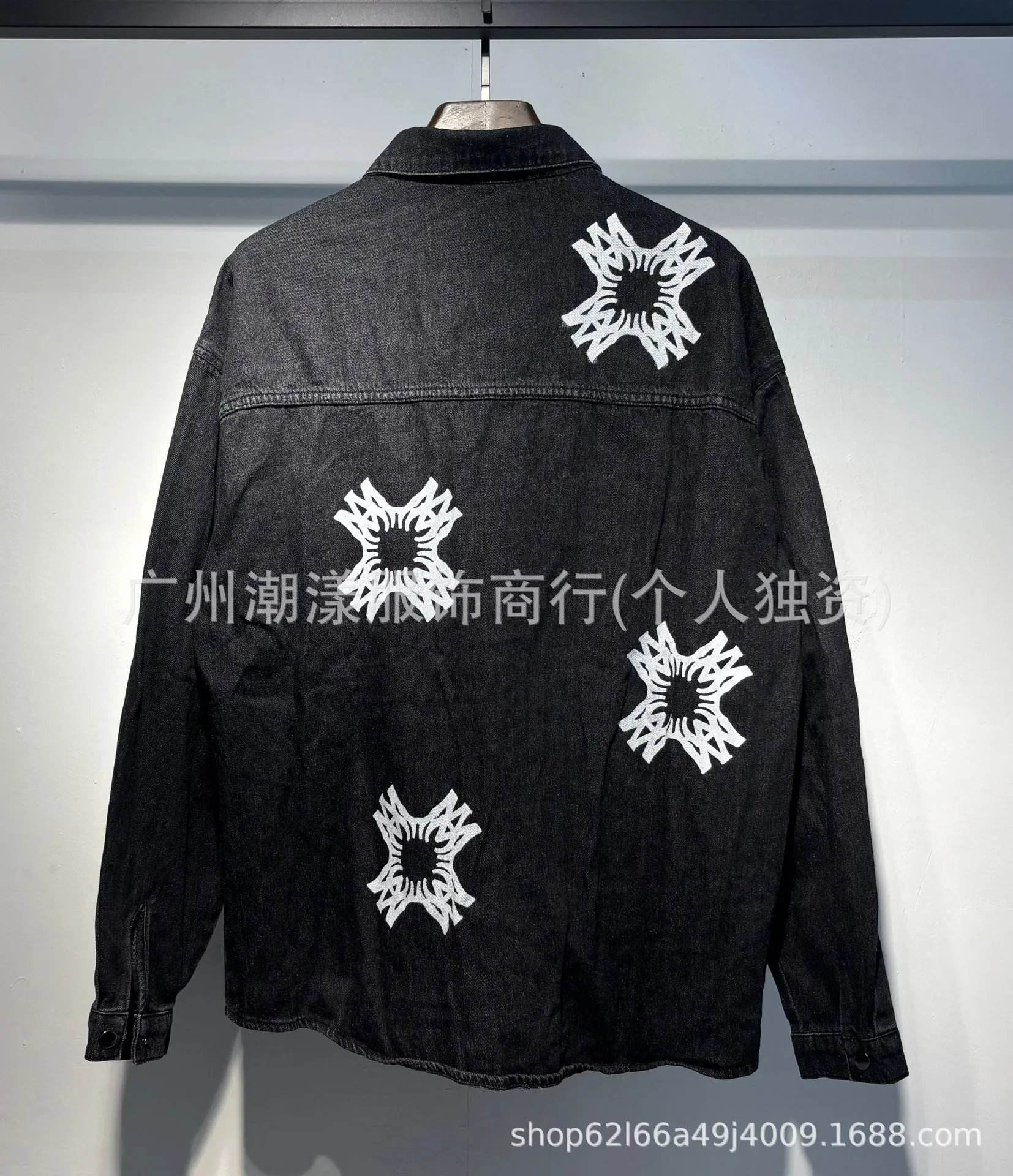 Design Denim Shirt with Abstract Star Print Light Blue Denim Jacket - 5