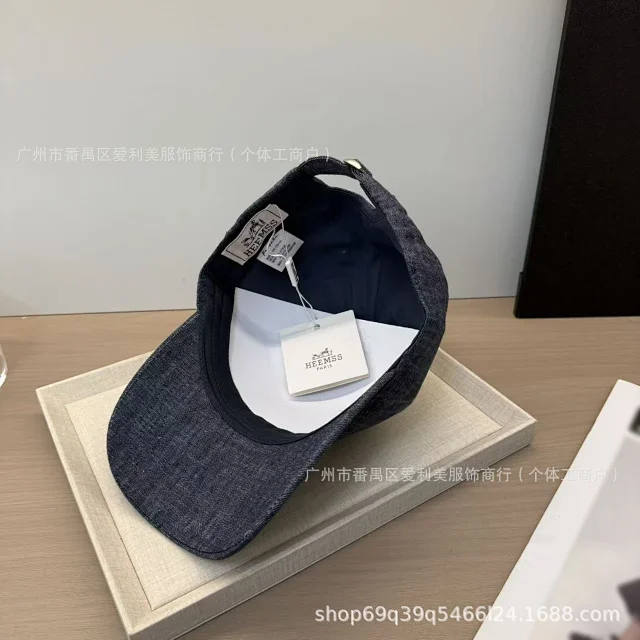 Hermès Hats Embroidered Horse Patch Baseball Cap product detail image 20