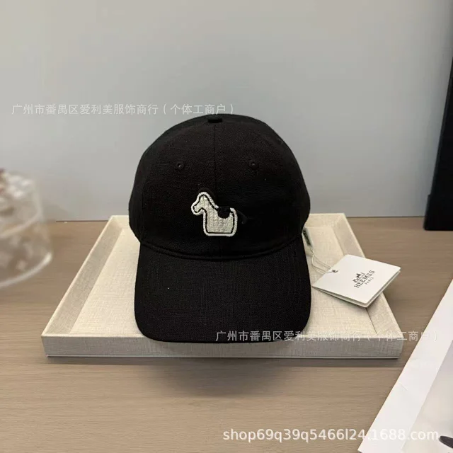 Hermès Hats Embroidered Horse Patch Baseball Cap product detail image 2