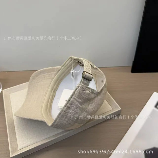 Hermès Hats Embroidered Horse Patch Baseball Cap product detail image 17