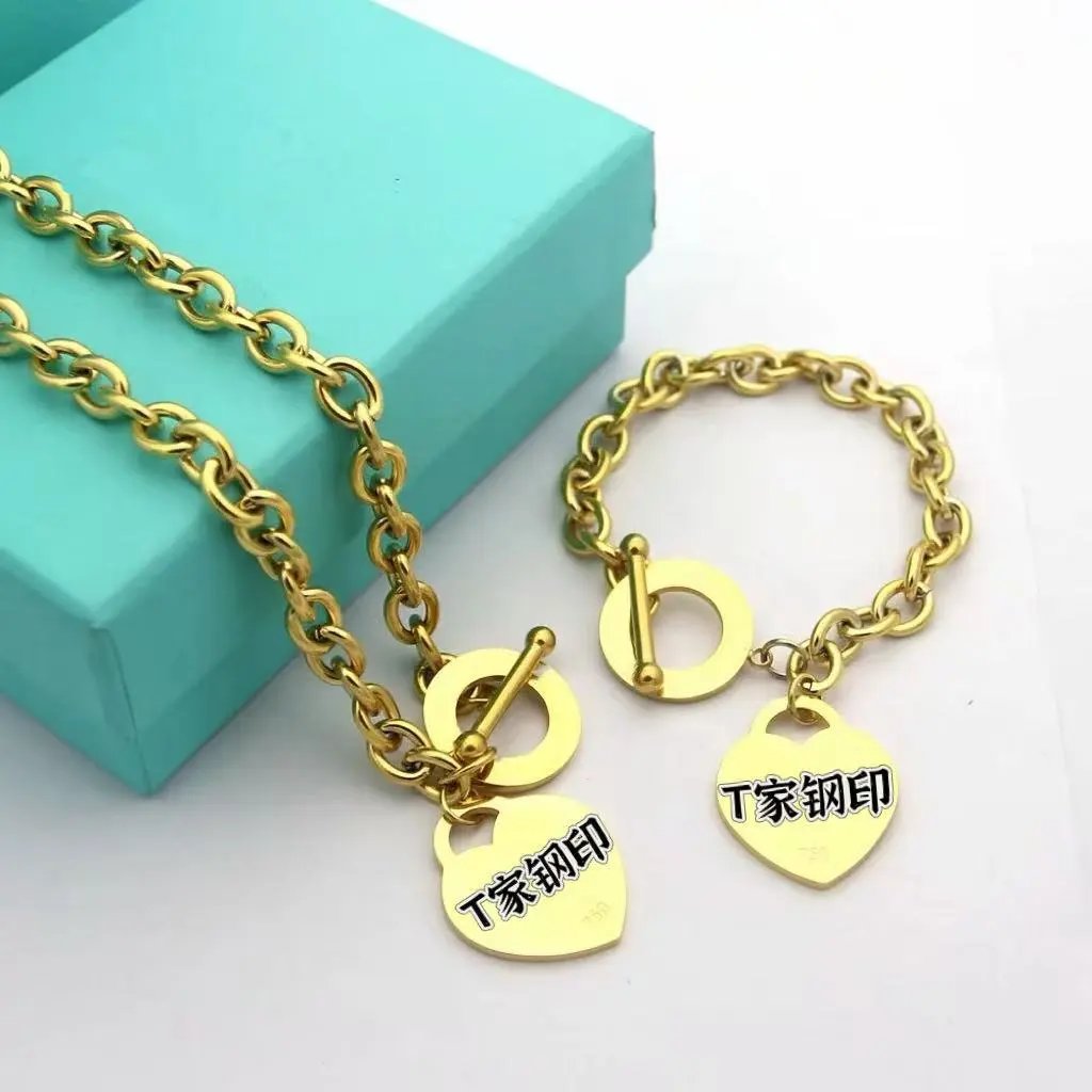 Tiffany & Co. Return to Tiffany Heart Tag Bracelet Gold Chain Bracelet Jewelry - 3