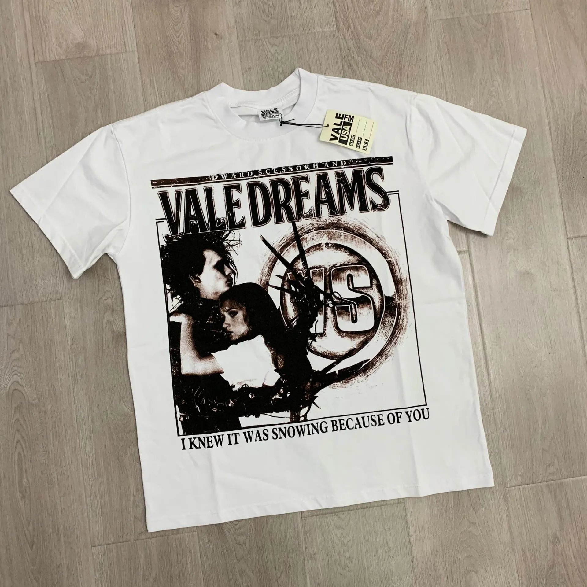 Design Peace Magazine Print T-Shirt White with Red Trim - 36