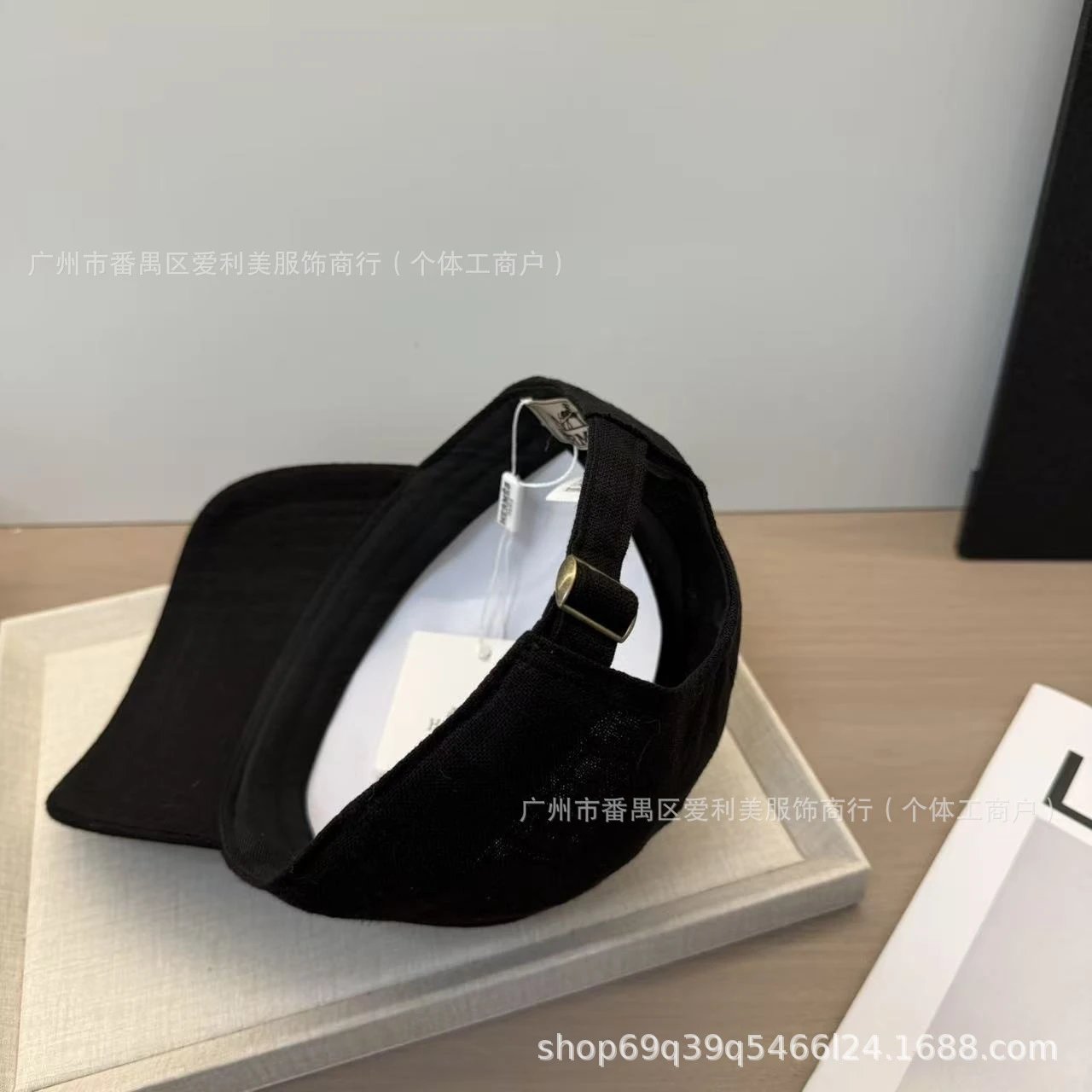 Hermès Horse Motif Embroidered Black Baseball Cap - 6