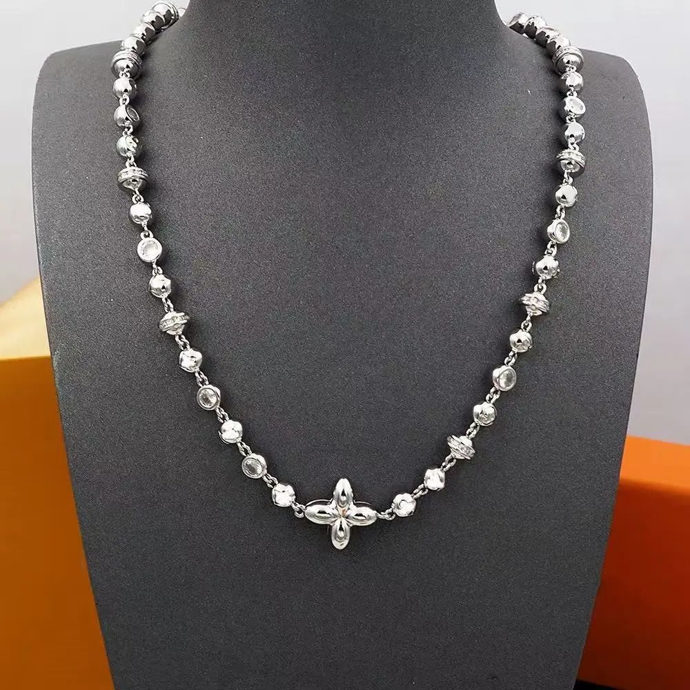 Design Four-Leaf Clover Charm Bracelet Silver Tone with Crystal Beads Men's Accessory Jewelry - 7