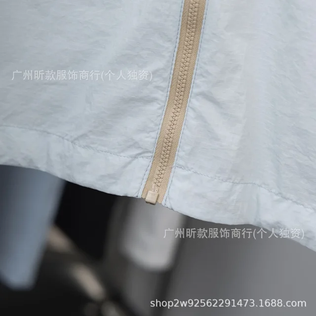 Arc'teryx Jackets Hooded lightweight zip jacket with pockets product detail image 33