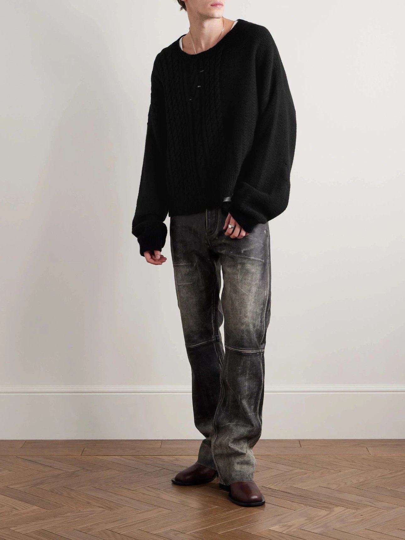 Design Abstract Motif Knit Sweater Black Red - 11