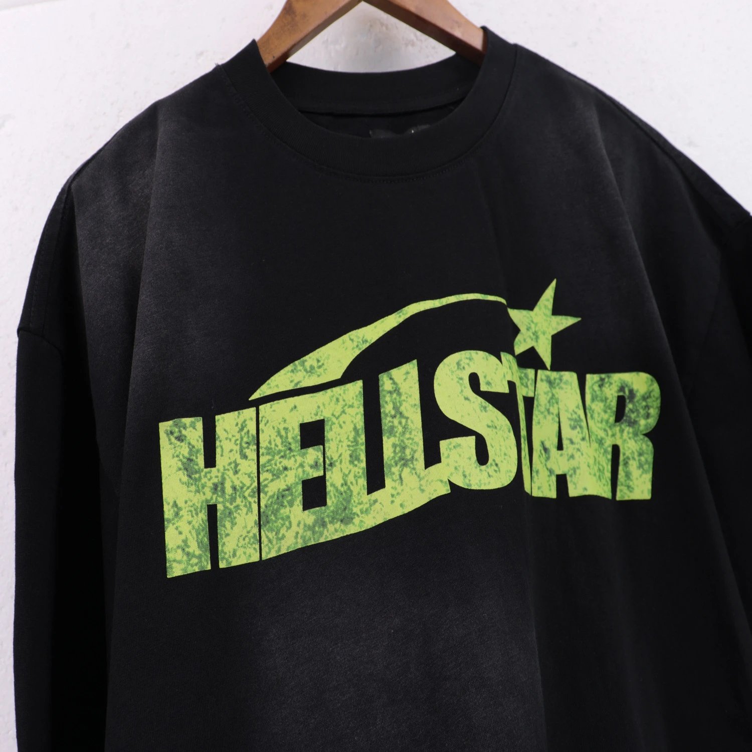 Hellstar Star Flame Graphic T-Shirt White - 32