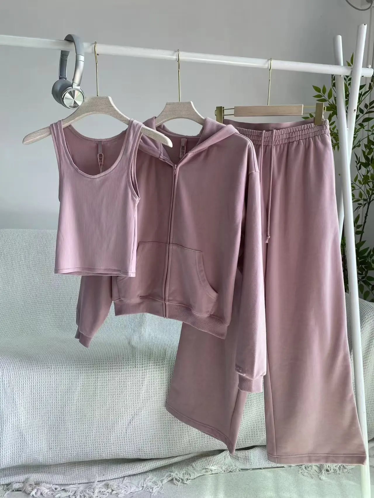 Design Ribbed Long Sleeve Crop Top Dusty Pink - 10