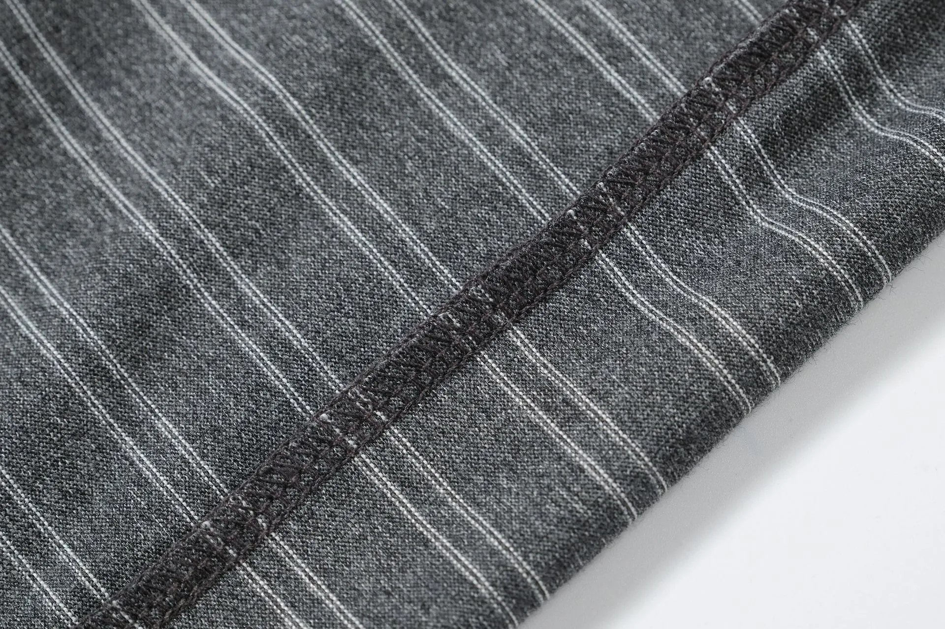 Design Striped T-Shirt and Brown Drawstring Shorts Set Casual Set - 17