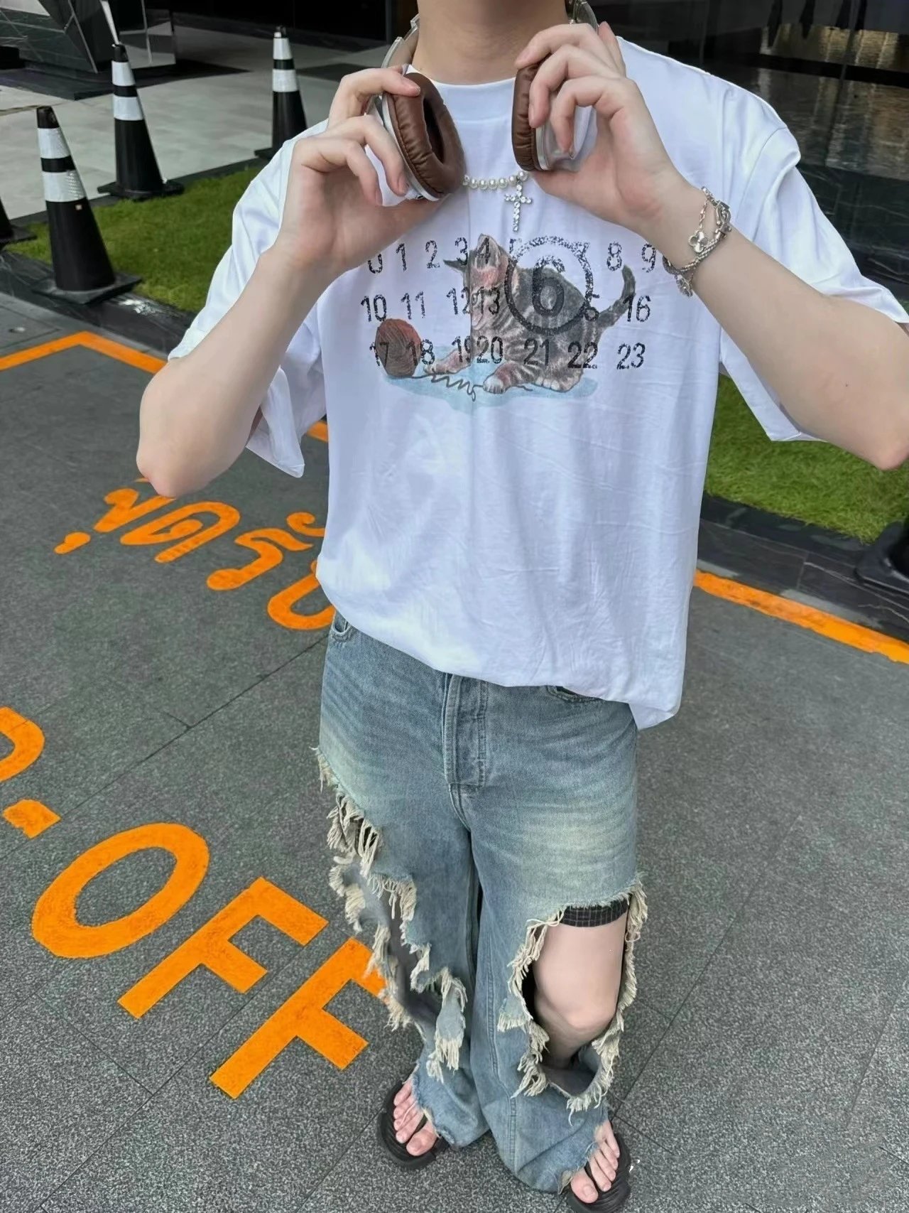 Comme des Garçons Play Cat Print Olive Green T-Shirt - 27