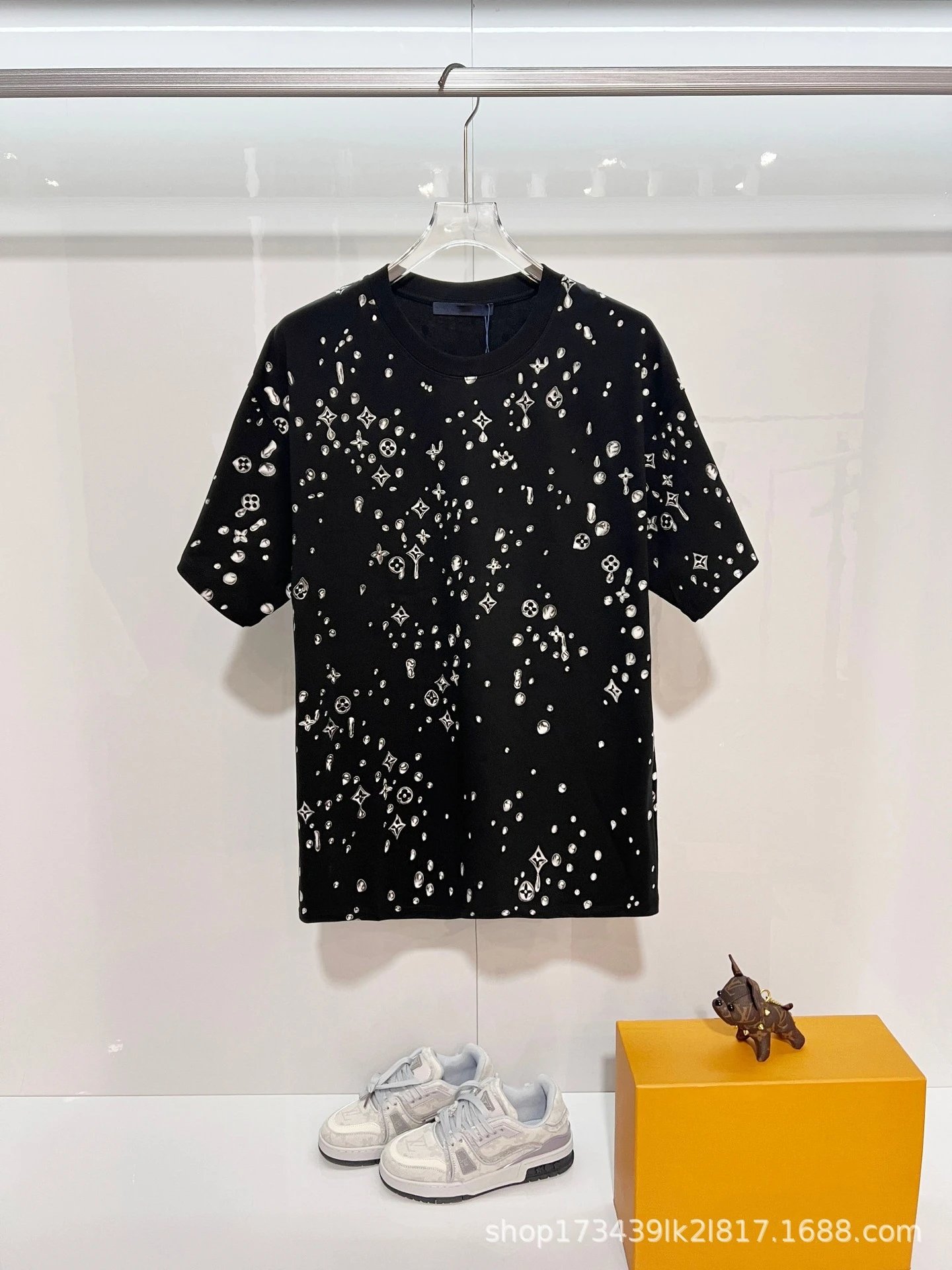 Valentino V Logo Embroidered Black T-Shirt - 12