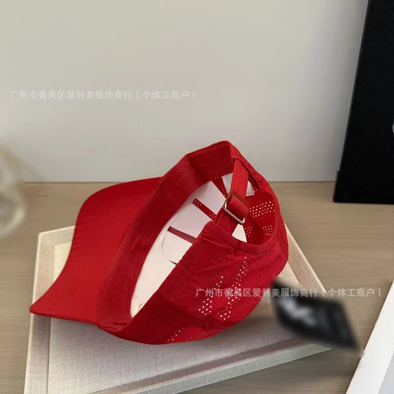 Design Minimalist Numeric '8' Embroidered White Baseball Cap - 18