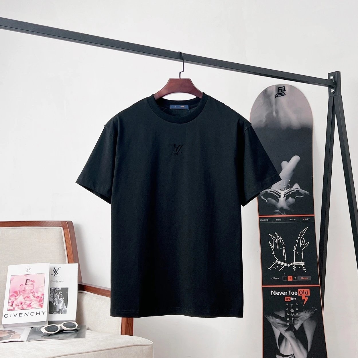 Louis Vuitton Monogram Embroidered Black T-Shirt - 3