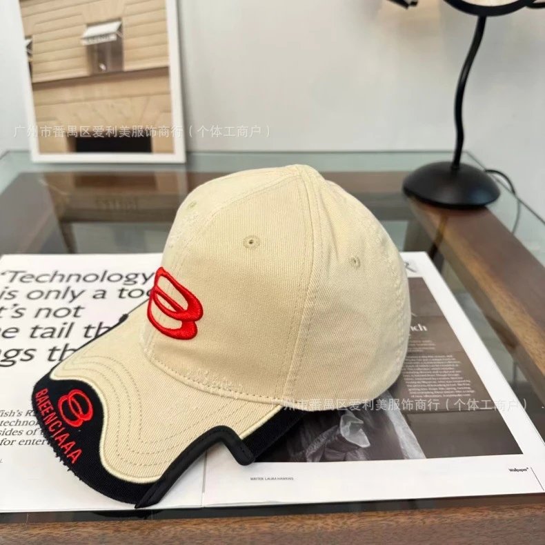 Balenciaga BAAENCIAGA Logo Baseball Cap Beige / Black - 12