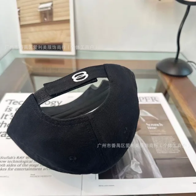 Unbranded Hats Distressed contrast-trim baseball cap with embroidered double-loop motif product detail image 9