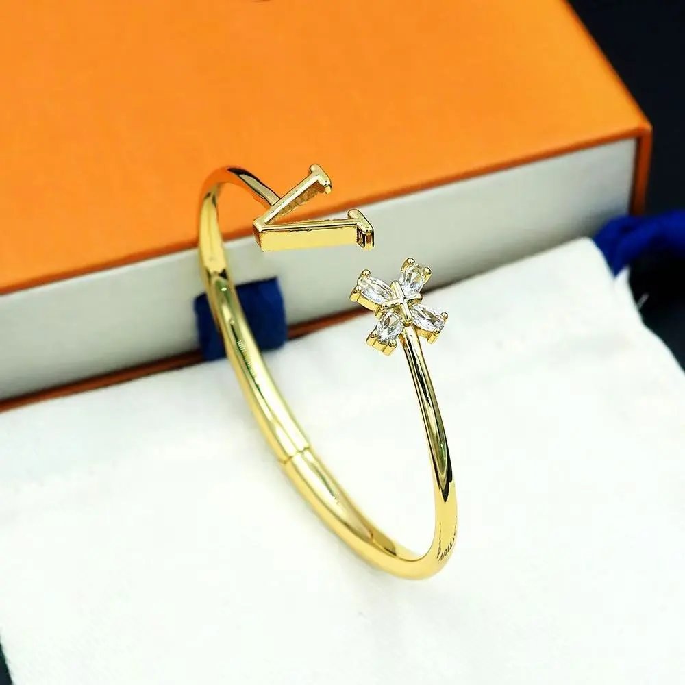Design V-Shape Floral Cuff Bracelet Gold Jewelry - 3