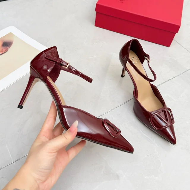 Valentino Garavani High Heels Pointed-Toe Ankle-Strap V-Logo Pumps product detail image 2