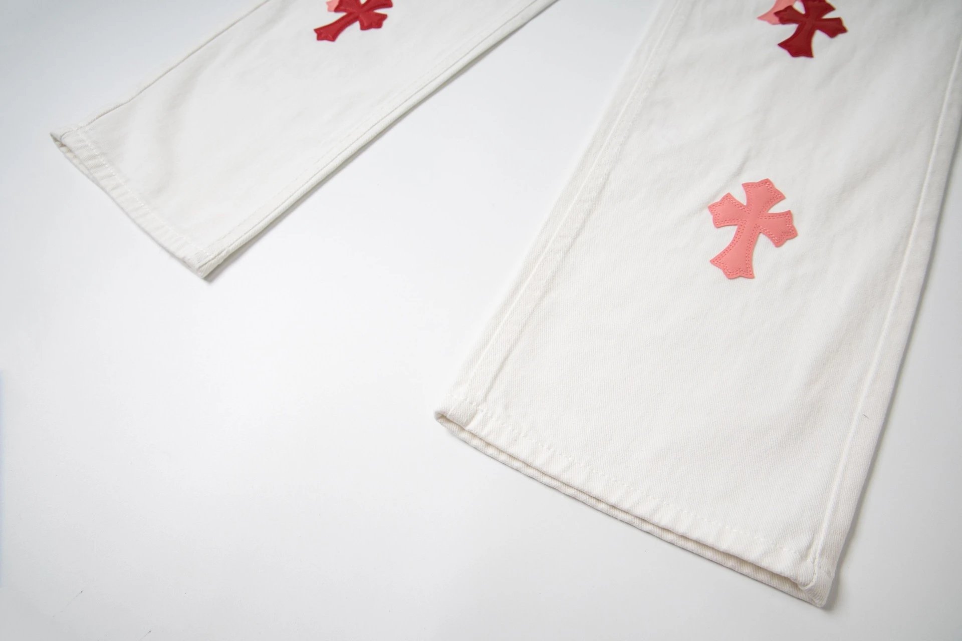 Chrome Hearts Cross-Embroidered White Straight-Leg Jeans - 14