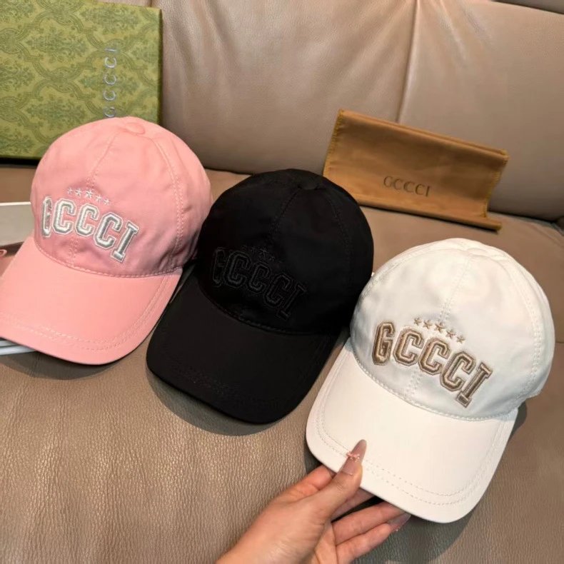 Gucci Embroidered Logo Black Baseball Cap - 2