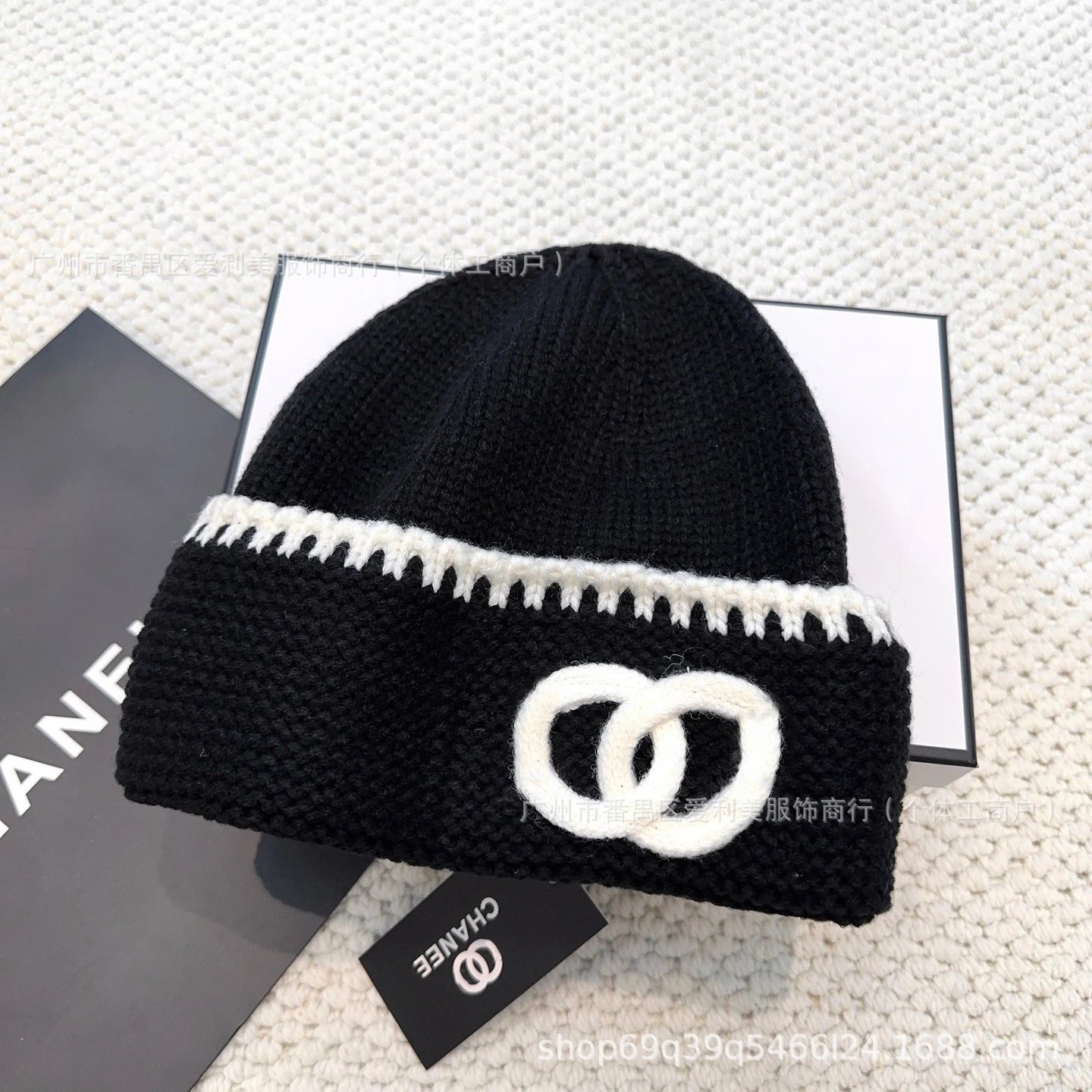 Chanel CC Logo Knit Beanie Black and White - 3