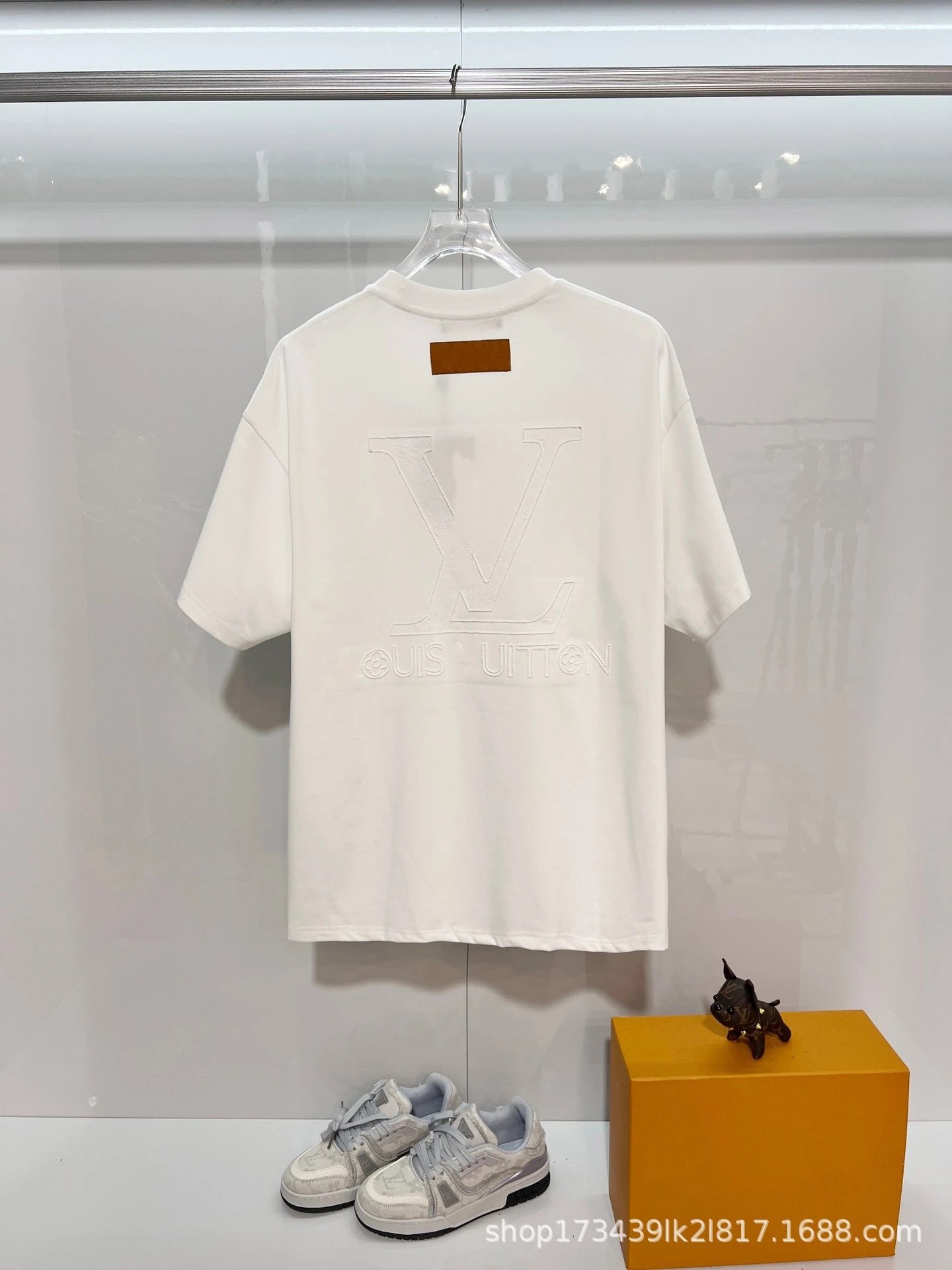 Design Embroidered Logo White T-Shirt - 32