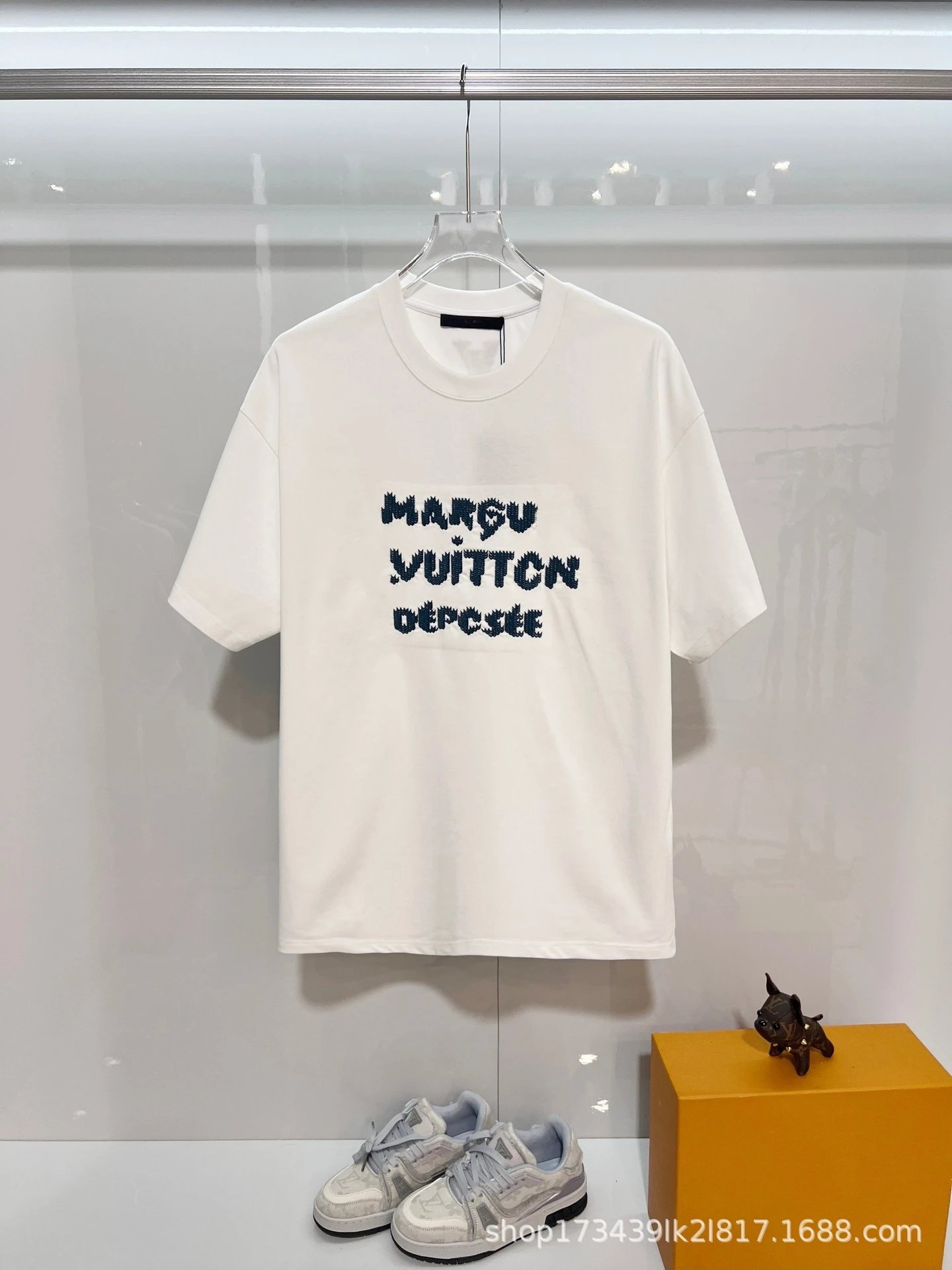 Design Embroidered Logo White T-Shirt - 35