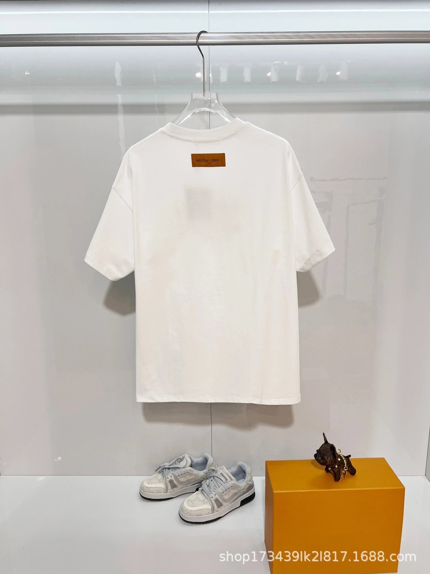 Design Embroidered Logo White T-Shirt - 26