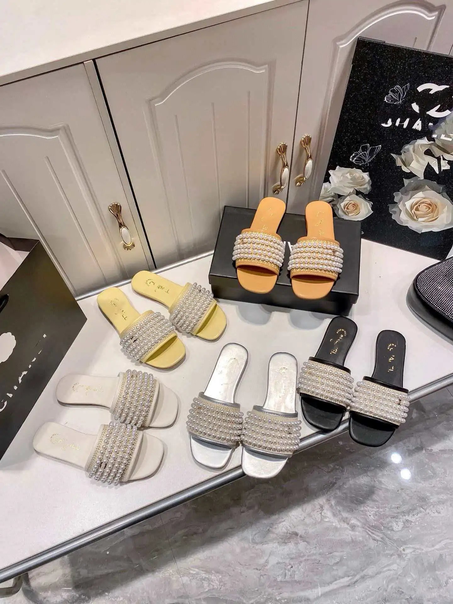 Chanel Pearl-Embellished Raffia Slide Sandals Beige Slippers - 4