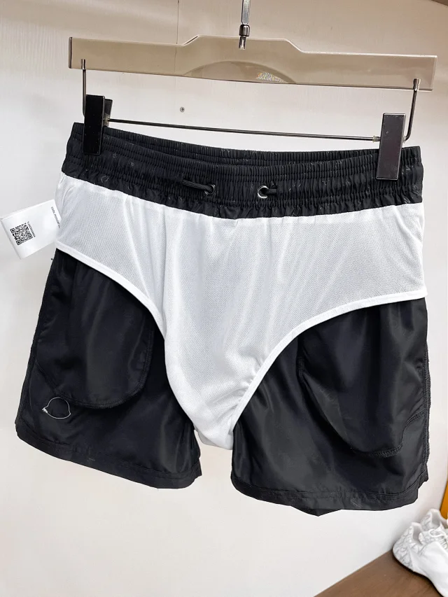 Moncler Shorts M242 logo-print drawstring product detail image 19