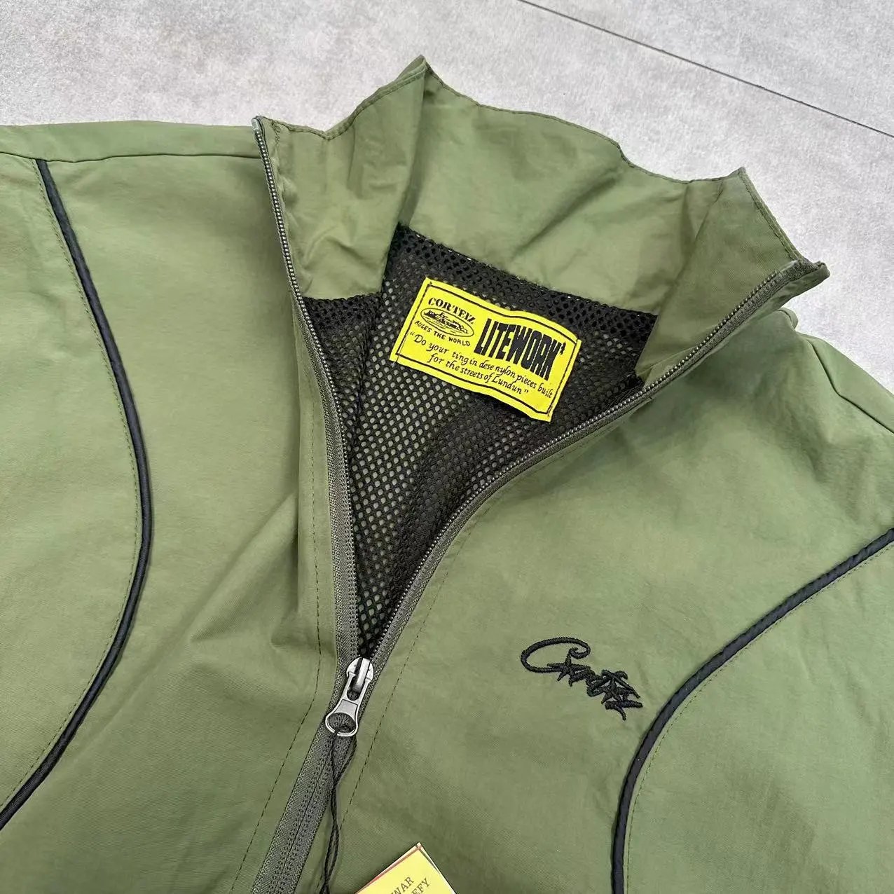 Design CRTZ Windbreaker Jacket Army Green Outerwear - 12