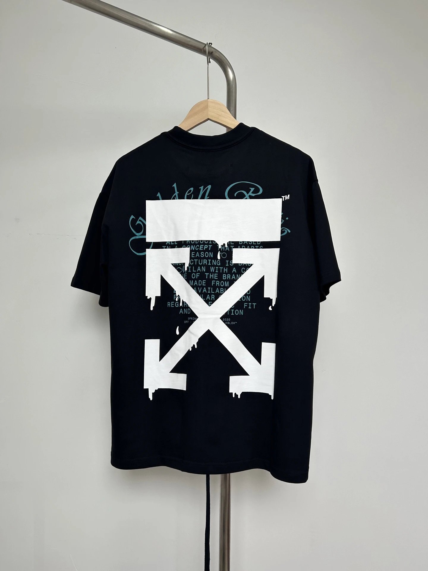 Off-White Arrow Print T-Shirt Black - 21