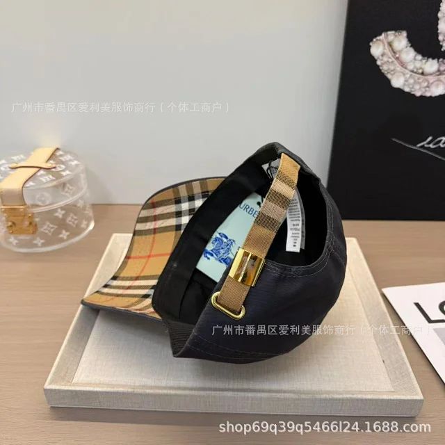 Burberry Hats Embroidered Equestrian Knight Baseball Cap product detail image 21