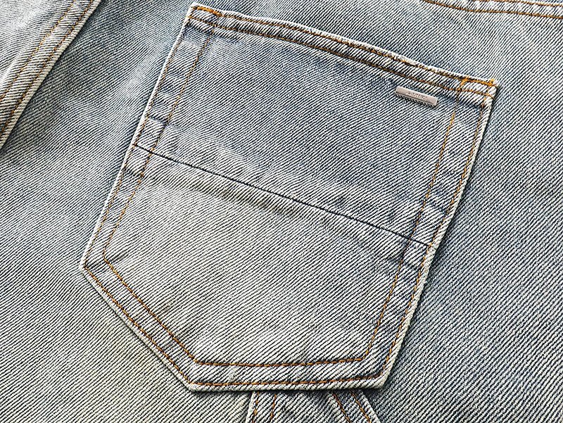 Design Floral Embroidered Flared Jeans Light Wash - 25