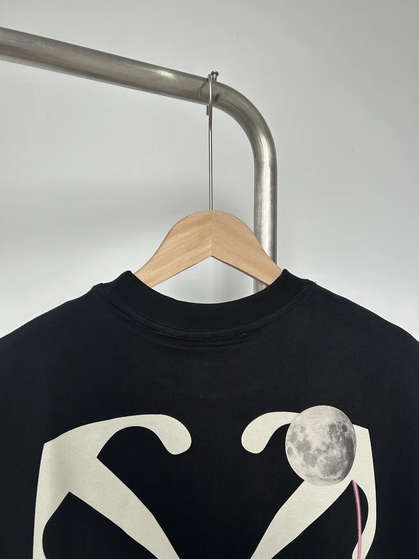 Off-White Arrow Print T-Shirt Black - 49