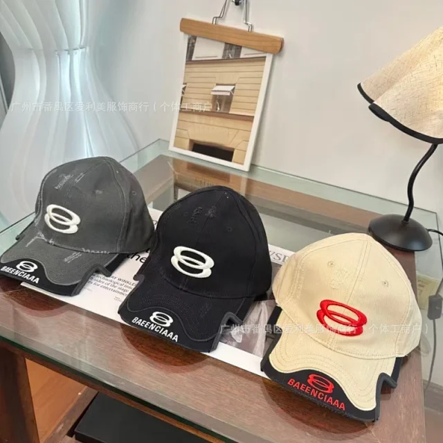 Unbranded Hats Distressed contrast-trim baseball cap with embroidered double-loop motif product detail image 5