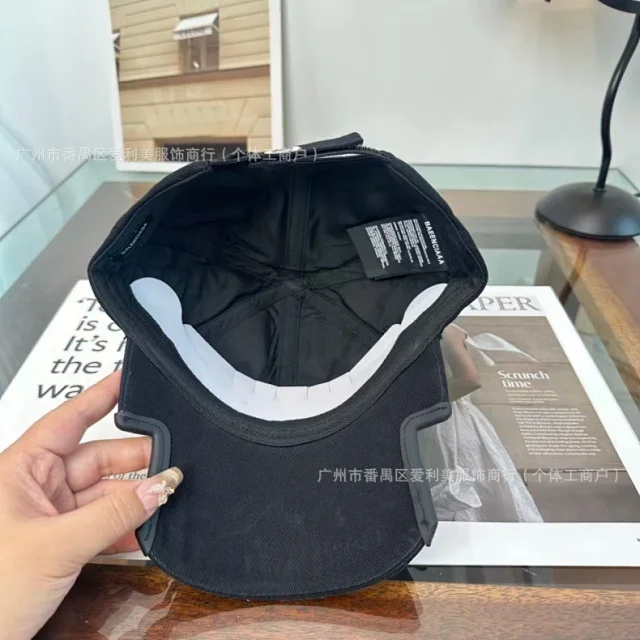 Unbranded Hats Distressed contrast-trim baseball cap with embroidered double-loop motif product detail image 8